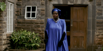 Sanaipei Tande in 2 Asunder