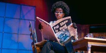 Foi Wambui in Too Early for Birds' Badassery.